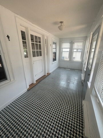 Building Photo - 40 Bellvale St
