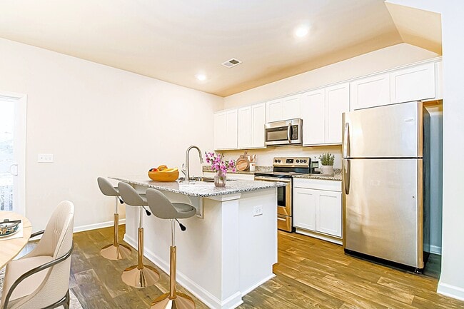 Building Photo - 544 Blue Duck Ln