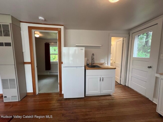 Building Photo - 7 Pohndorf Dr