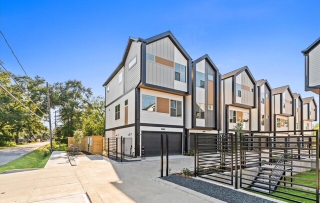 Primary Photo - 812 Curtin St