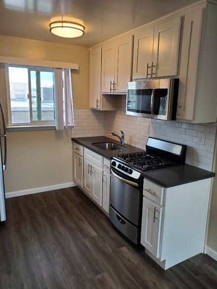 Building Photo - 1123 Chula Vista Ave