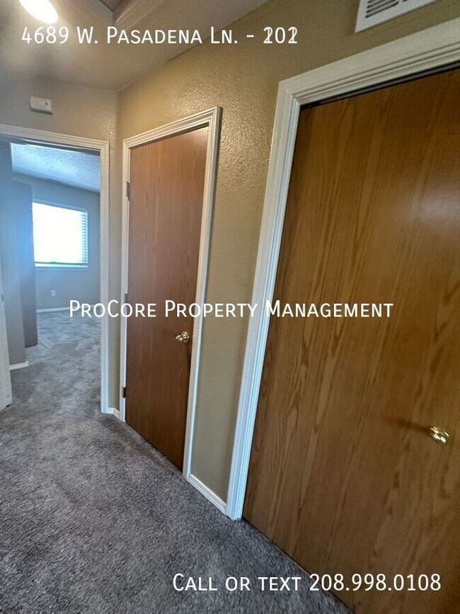 Building Photo - 2 Bedrooms, 2 Baths Ground Floor Unit in D...