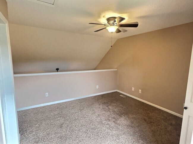 Building Photo - 6500 Colonial Dr