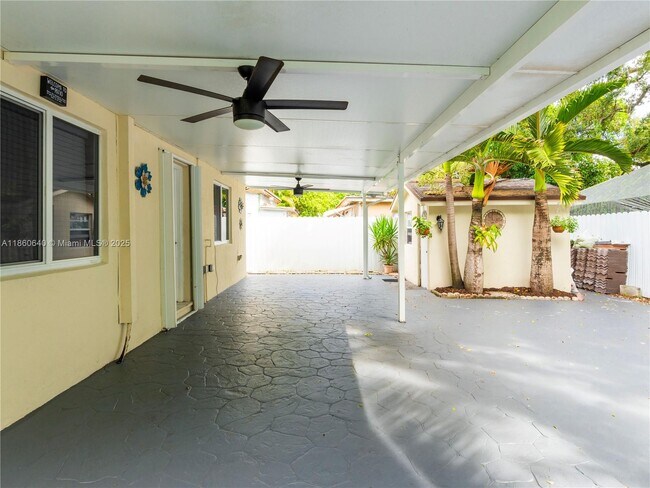 Building Photo - 33 NW 58th Ct