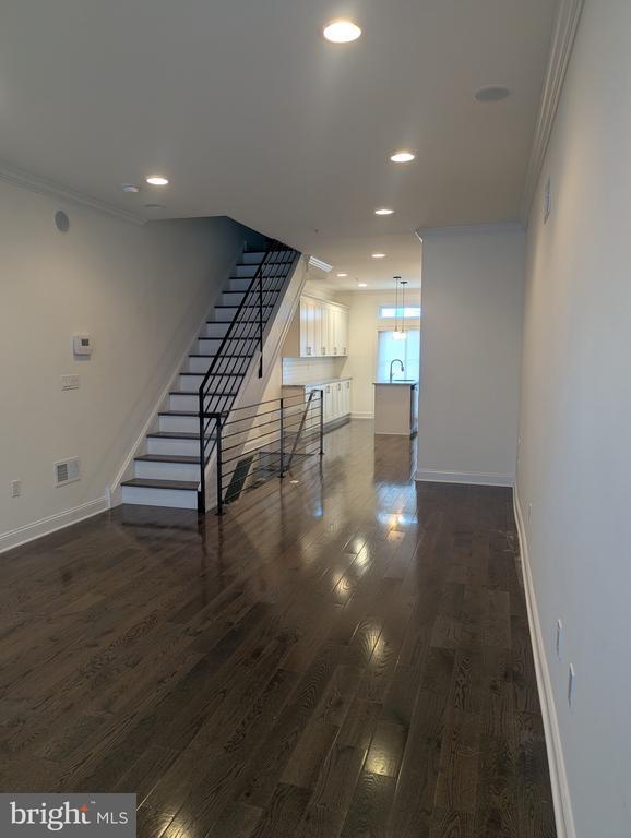 Building Photo - 608 McKean St