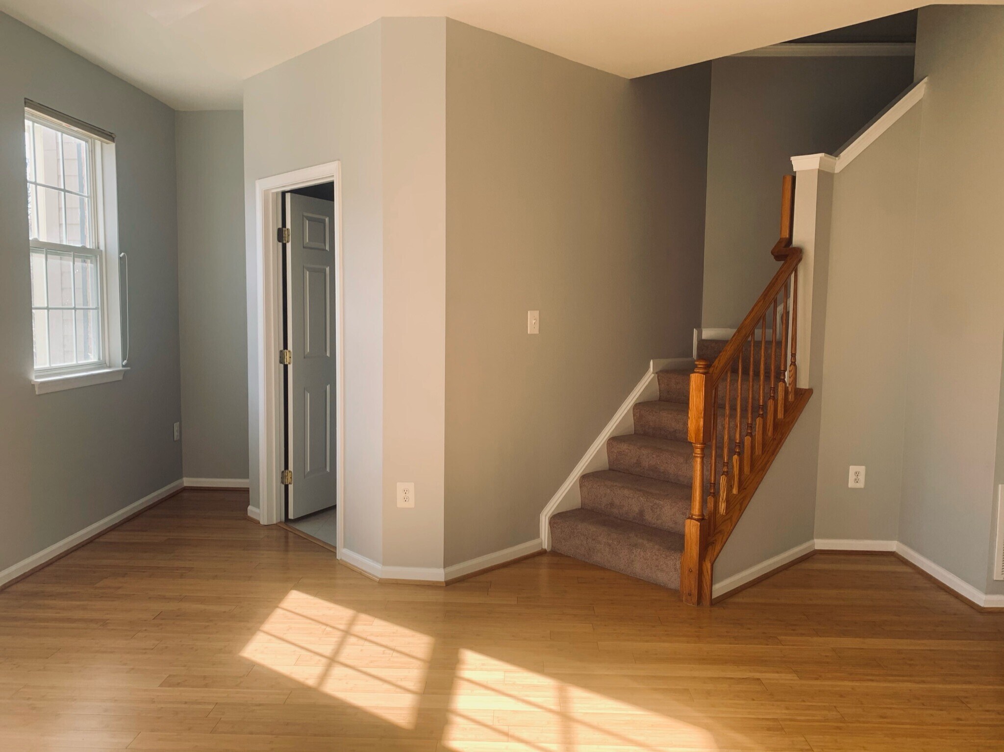 Living Room 3 - 6520 Landing Way
