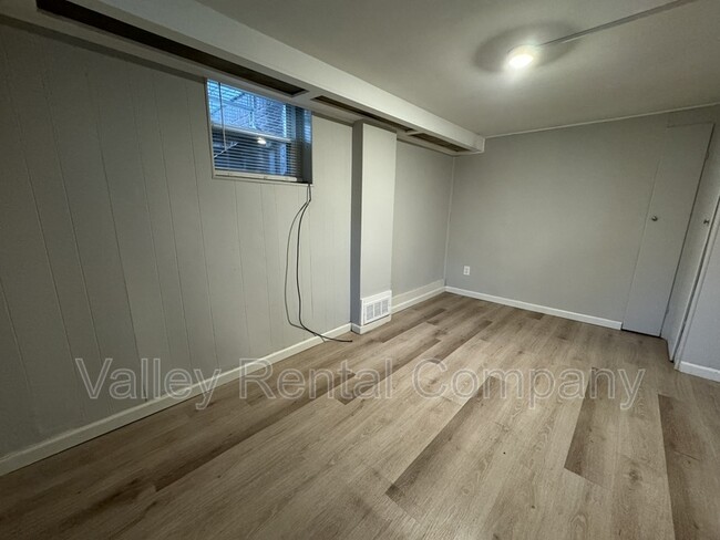 Building Photo - 70 Lyman St