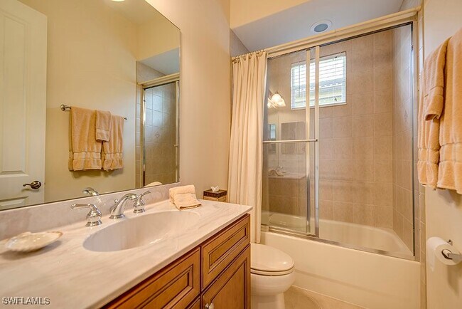 Building Photo - 6101 Dogleg Dr