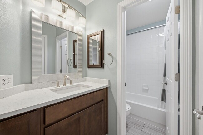 Building Photo - Spectacular Stonegate Living! Gorgeous 3-Bed Corner Finished Basement, Wet Bar, and Custom Marble...