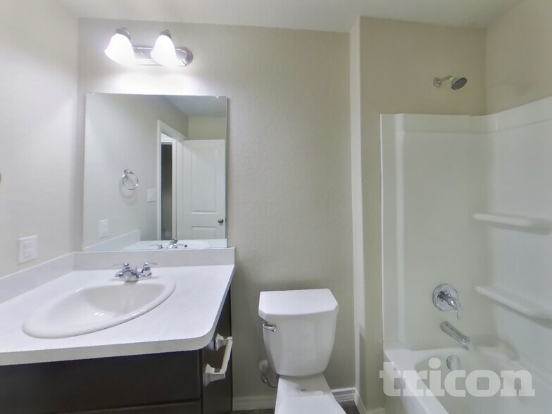 Building Photo - 8718 Segura Wy