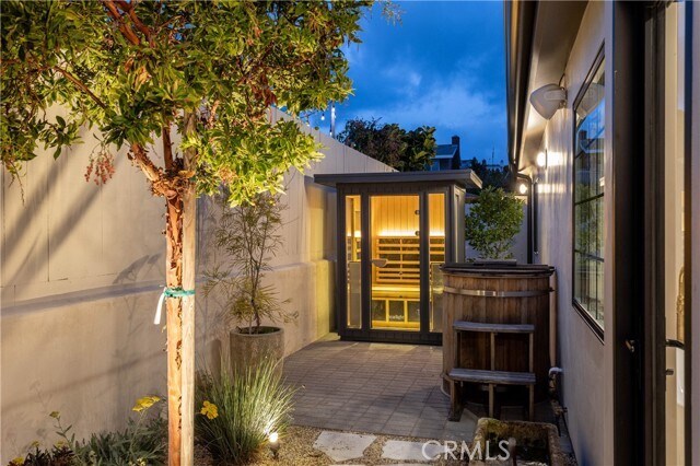 Building Photo - 2703 Via Montecito