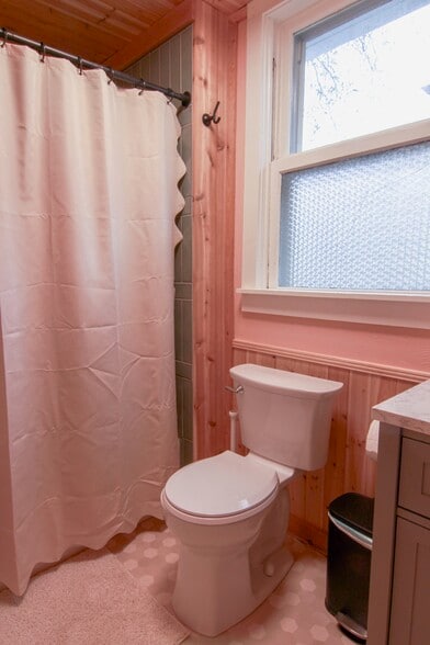 Building Photo - 918 Gratz St