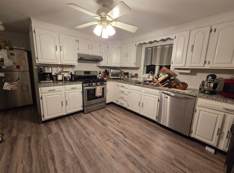 Building Photo - 22 Victoria St