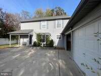 Building Photo - 4 Brookview Dr