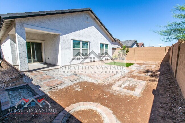 Building Photo - 7439 S 76th Dr