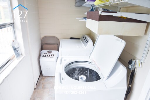 Building Photo - Spacious 4-Bedroom Residence in a Prime Location!