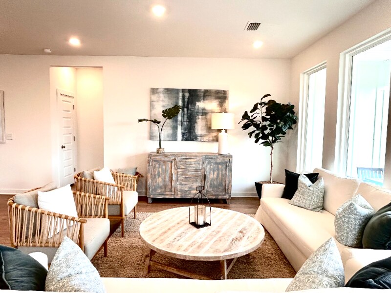 Building Photo - 3844 Casita Cir