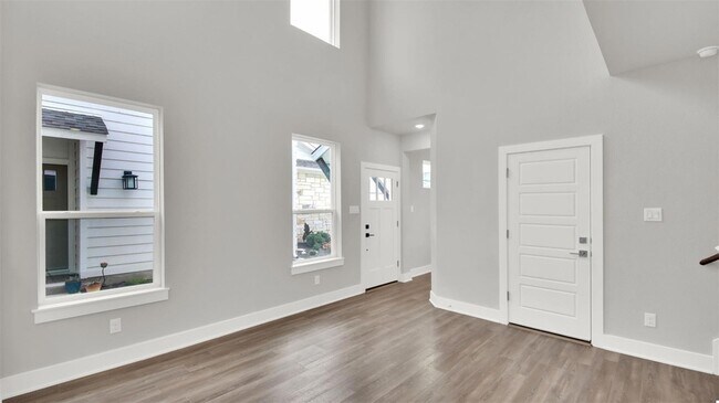 Building Photo - 208 Mirabeau Way