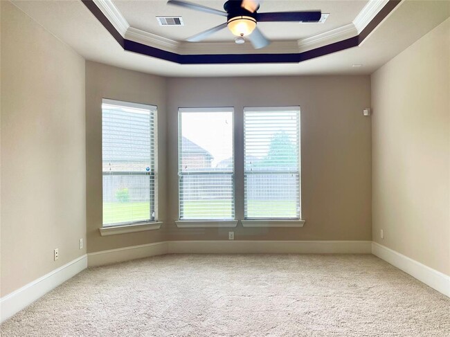 Building Photo - 8338 Sedona Ridge Dr