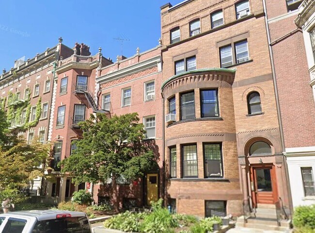 Building Photo - 137 Bay State Rd
