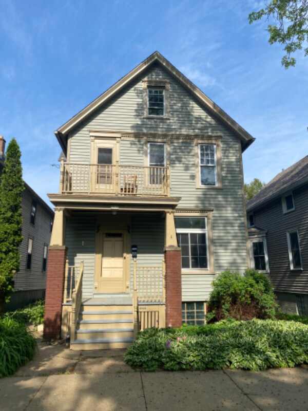 Building Photo - 2519 N Bartlett Ave