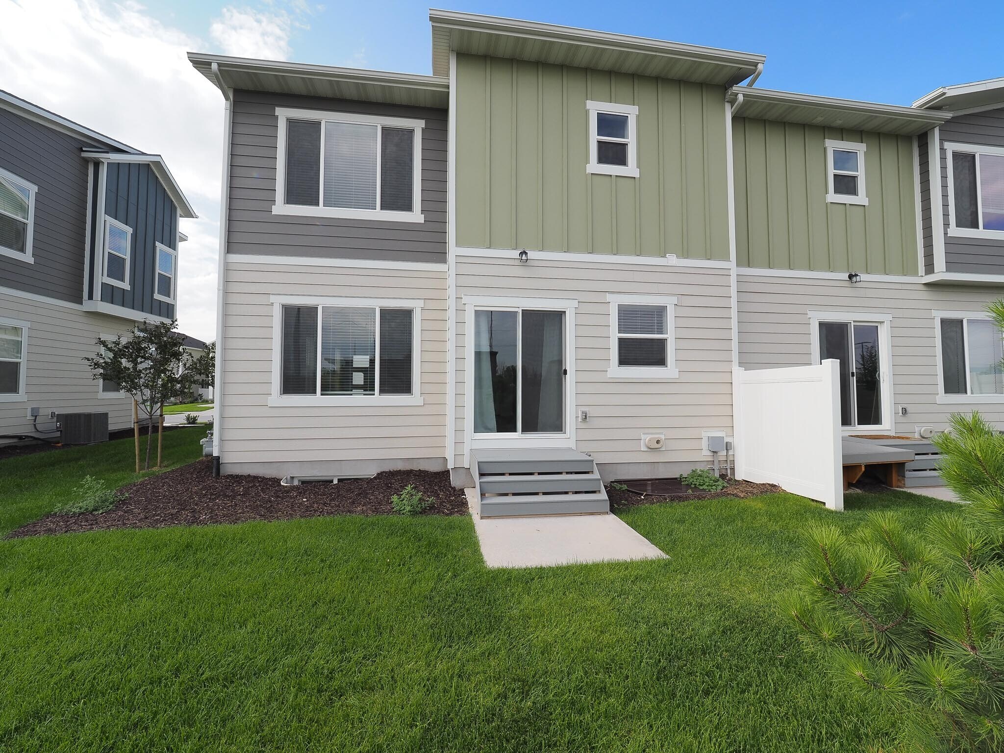 Building Photo - 1578 W Sparta Way