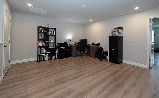 Building Photo - 26082 Woven Wicker Bnd