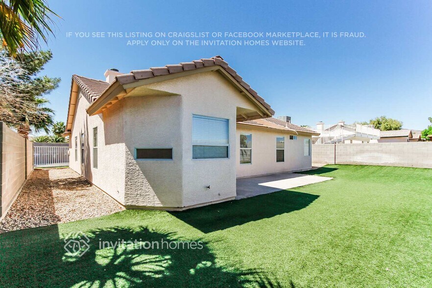 Building Photo - 512 Calypso Dr
