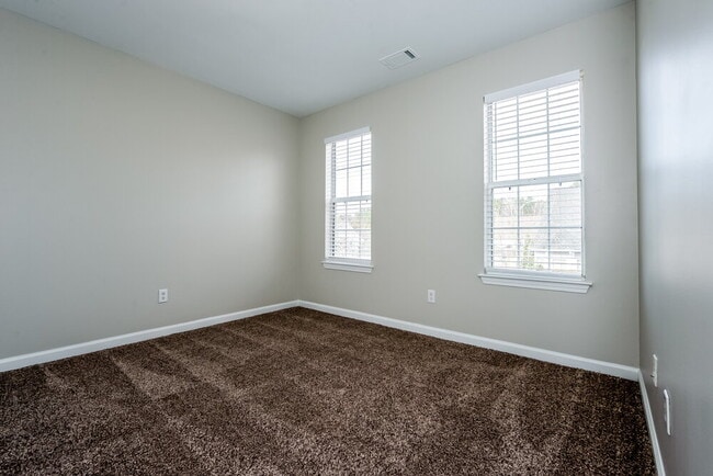 Building Photo - 613 Brookwater Dr