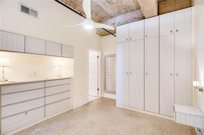 Building Photo - 710 Colorado St