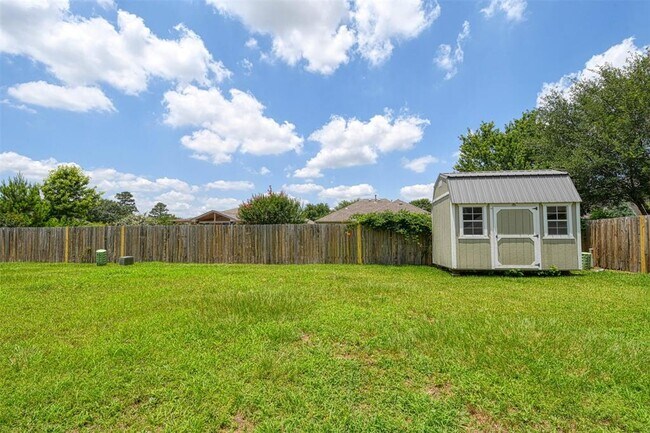 Building Photo - 30803 W Lost Creek Blvd