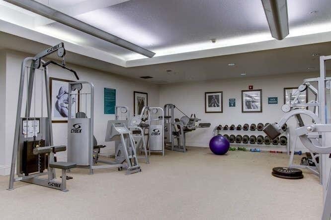 Building Photo - 610 Clematis St