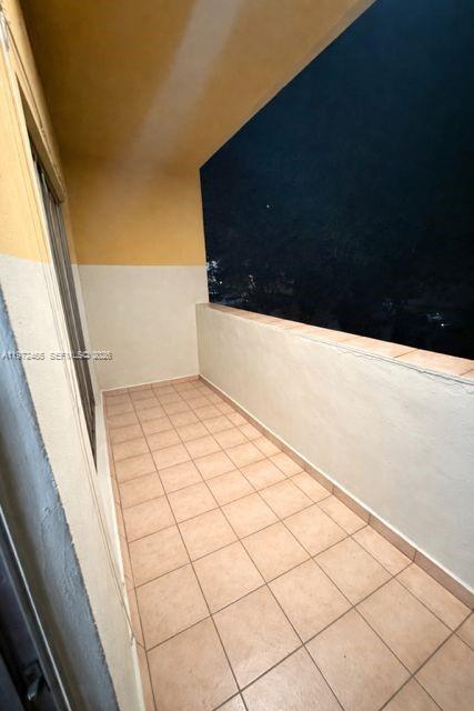 Building Photo - 1555 W 44th Pl