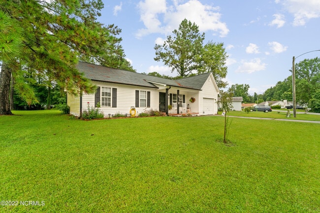 Building Photo - 128 Sweet Water Dr