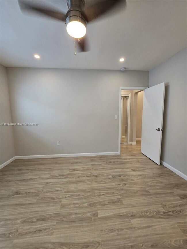 Building Photo - 835 Lenox Ave.