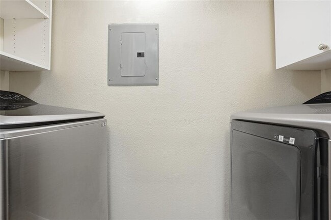 Building Photo - 3275 Haviland Ct