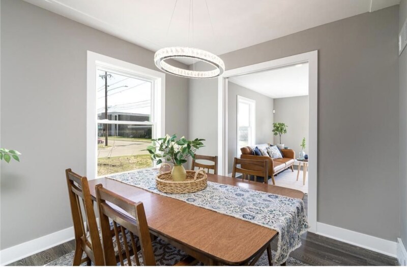 Building Photo - 4248 Regent Ave N