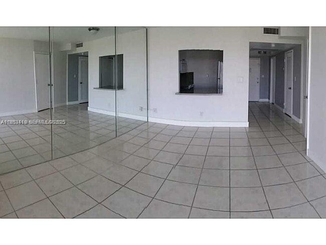 Building Photo - 5401 Collins Ave