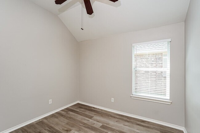 Building Photo - 24026 Hackberry Creek Dr
