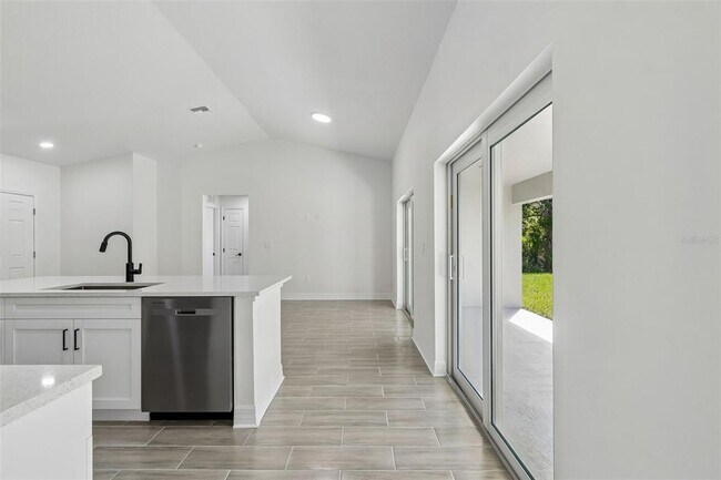 Building Photo - 5535 Tevis Terrace