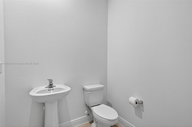 Building Photo - 3508 NW Solange Ct