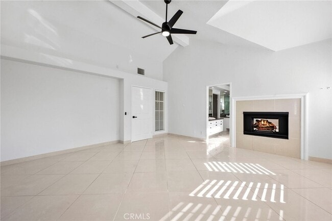 Building Photo - 1232 Meadow Ct