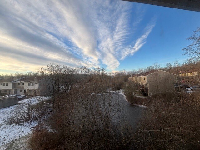 Building Photo - 8004 Chelsea Cv N