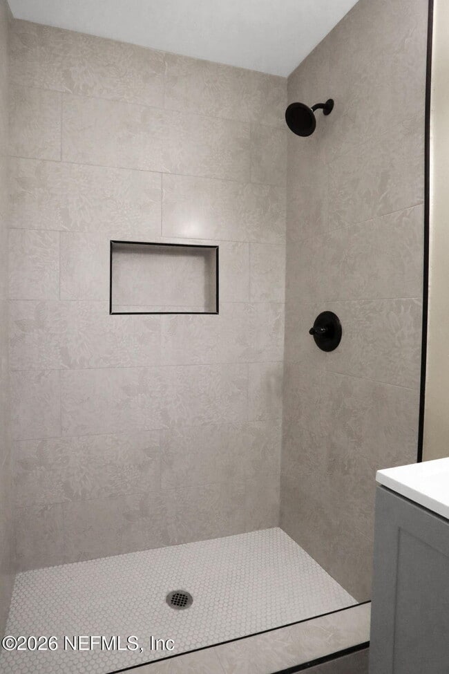 Building Photo - 2138 Larry Dr