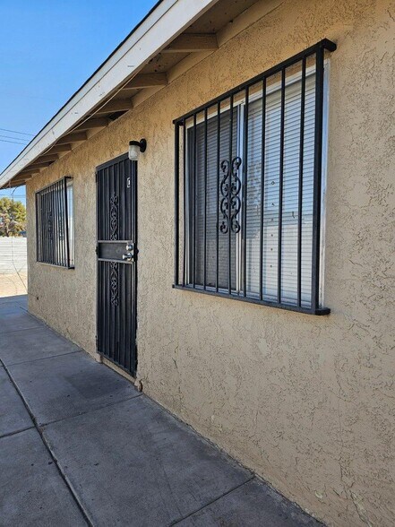 Building Photo - 2428 Statz St