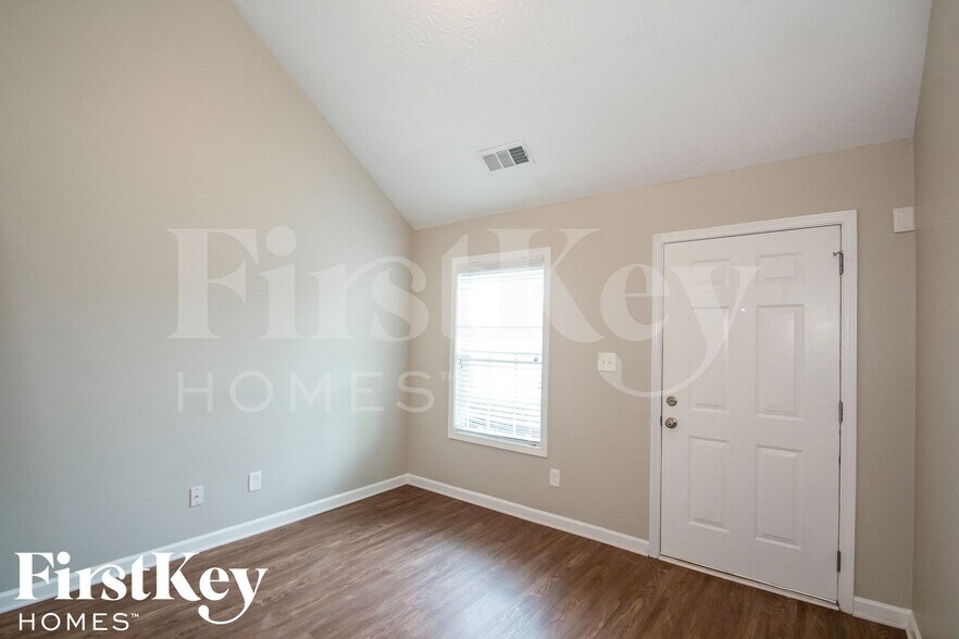 Building Photo - 1392 Alcovy Falls Dr SE