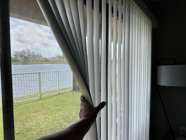 Building Photo - 5200 NW 31st Ave