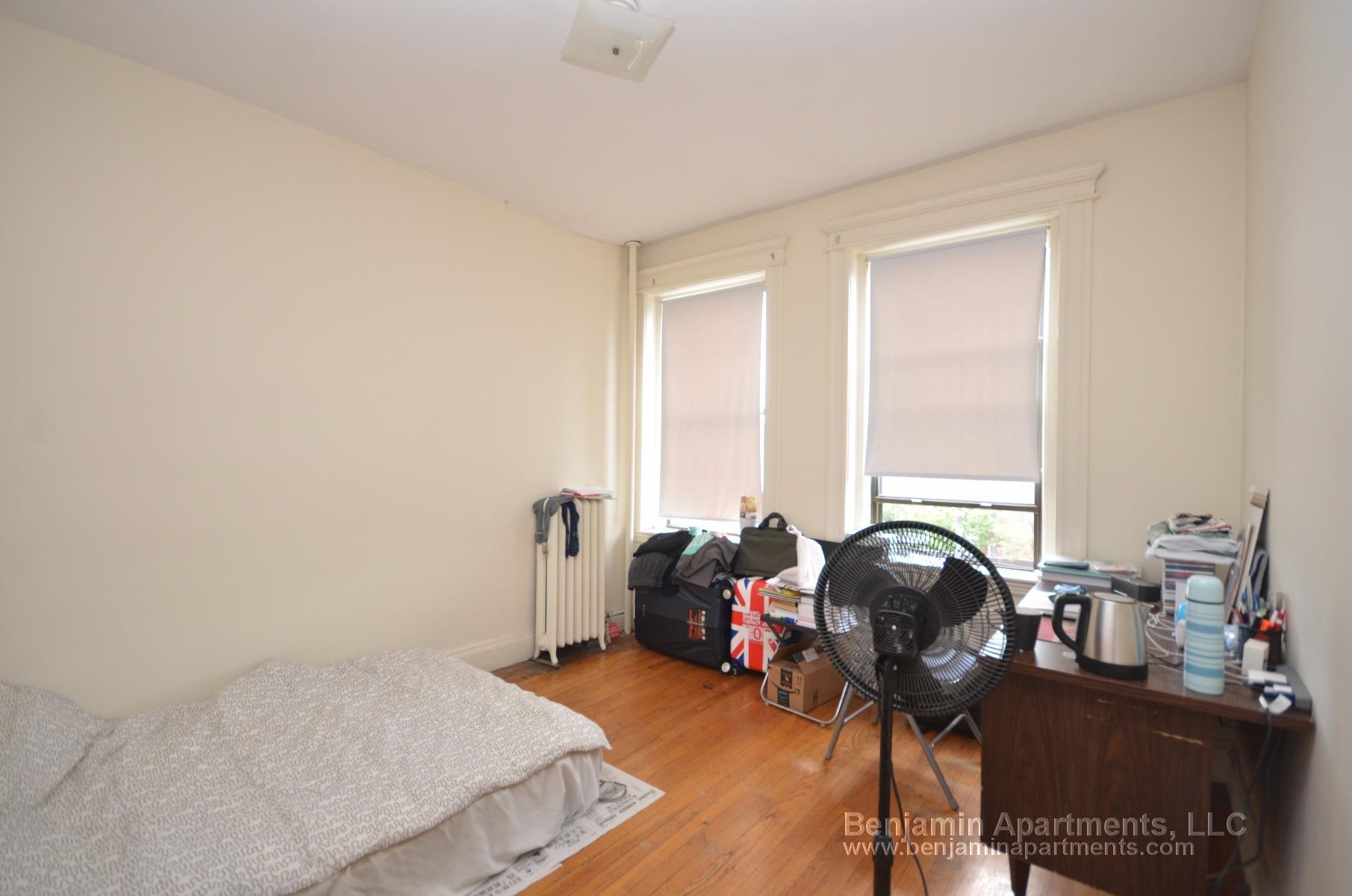 Building Photo - 1161 Commonwealth Ave