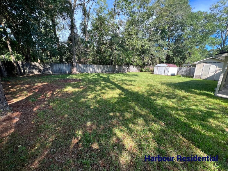 Building Photo - 3304 Anson Ct
