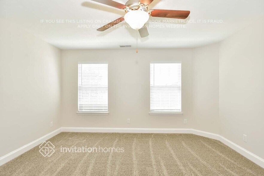 Building Photo - 216 Dimaggio Dr